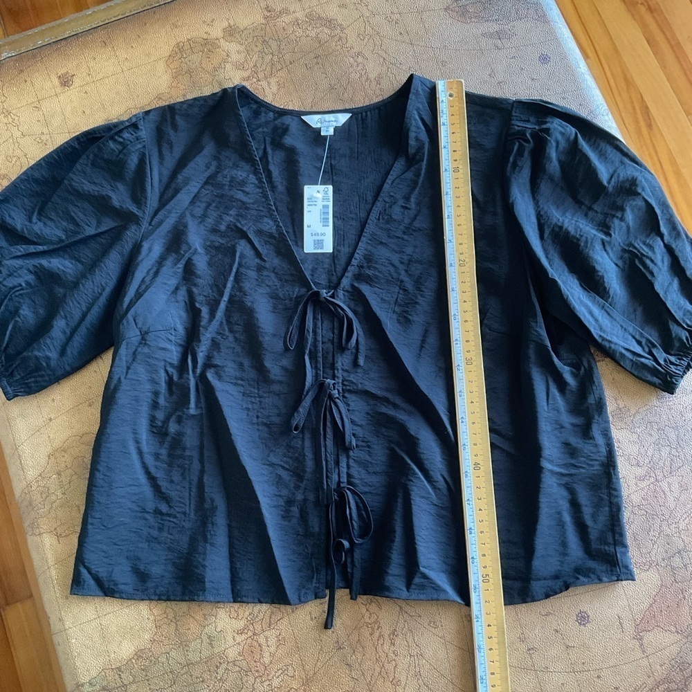 Reitmans Black Puff Sleeve Tie-Front Blouse NWT - Picture 4 of 7